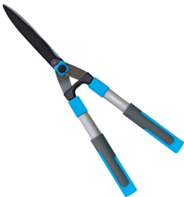 Lightweight aluminum pruning shears with precision-ground blades