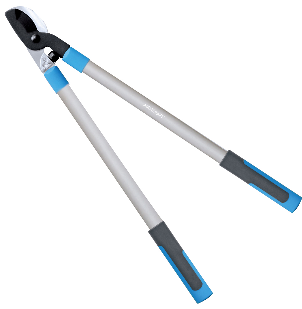 Bypass pruner with precision-ground blades for clean cuts